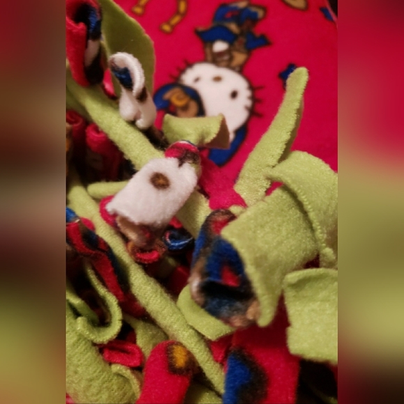 HELLO KITTY FLEECE BLANKET - Picture 3 of 6